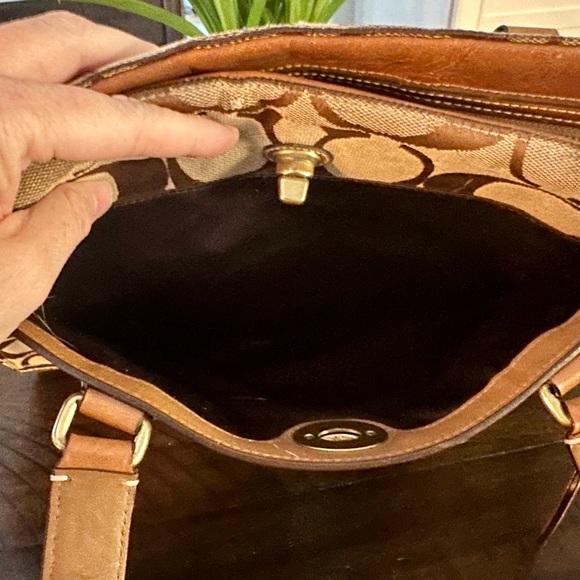 Vintage Coach Signature Handbag - Picture 11 of 13